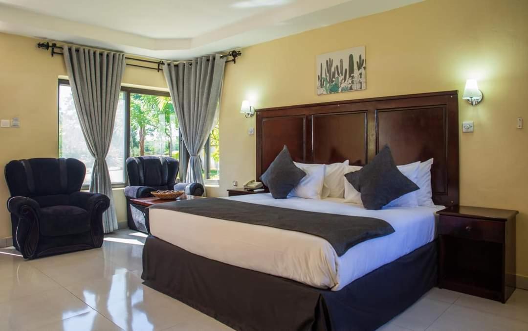 Zambezi Junction Lodge Livingstone Esterno foto
